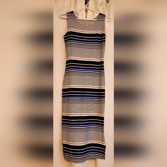 Dress - Picture 1 of 2